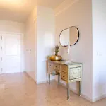 Genteel Flamencos Terrace Apartment