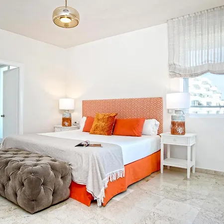 Genteel Flamencos Terrace